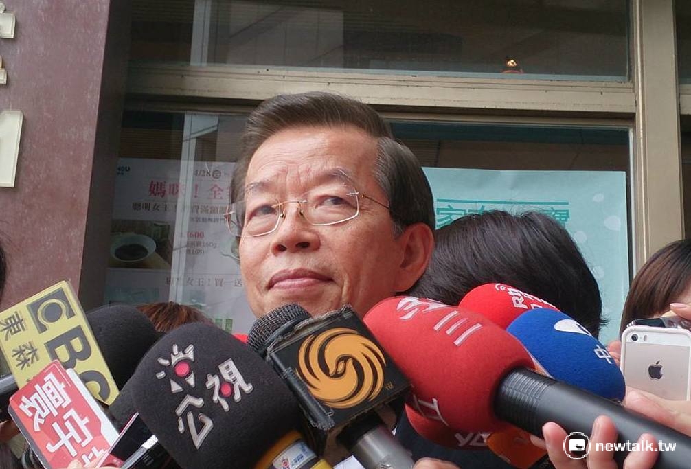 準駐日代表謝長廷4日下午受訪時表示，蔡英文有很健全的智庫，會在講稿文字上會做很好的修辭。 圖：邱珮文/攝