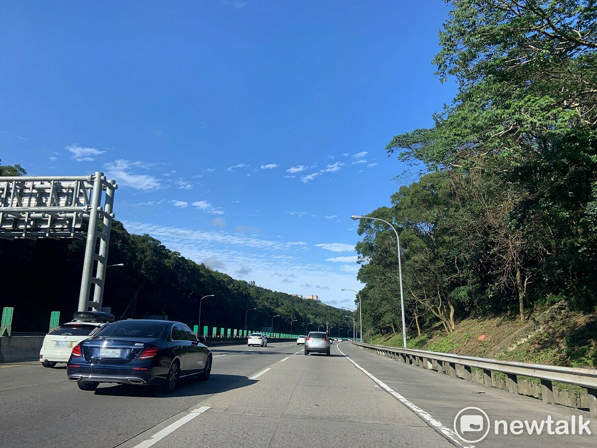 交通部高速公路局公布，清明連假國道好走時段（資料照）。 圖：張家寧／攝
