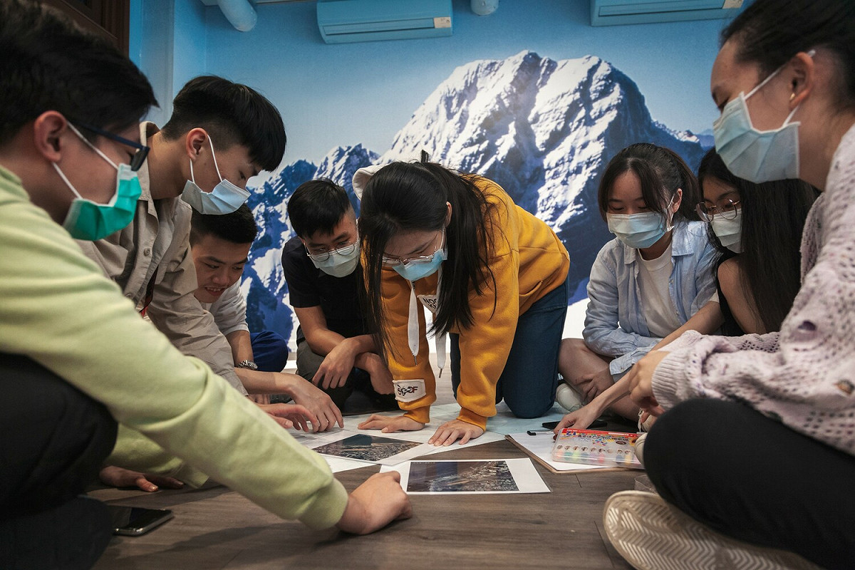 齊柏林環境學習中心設計許多環境教育課程，如典藏台灣及從空中看台灣等。