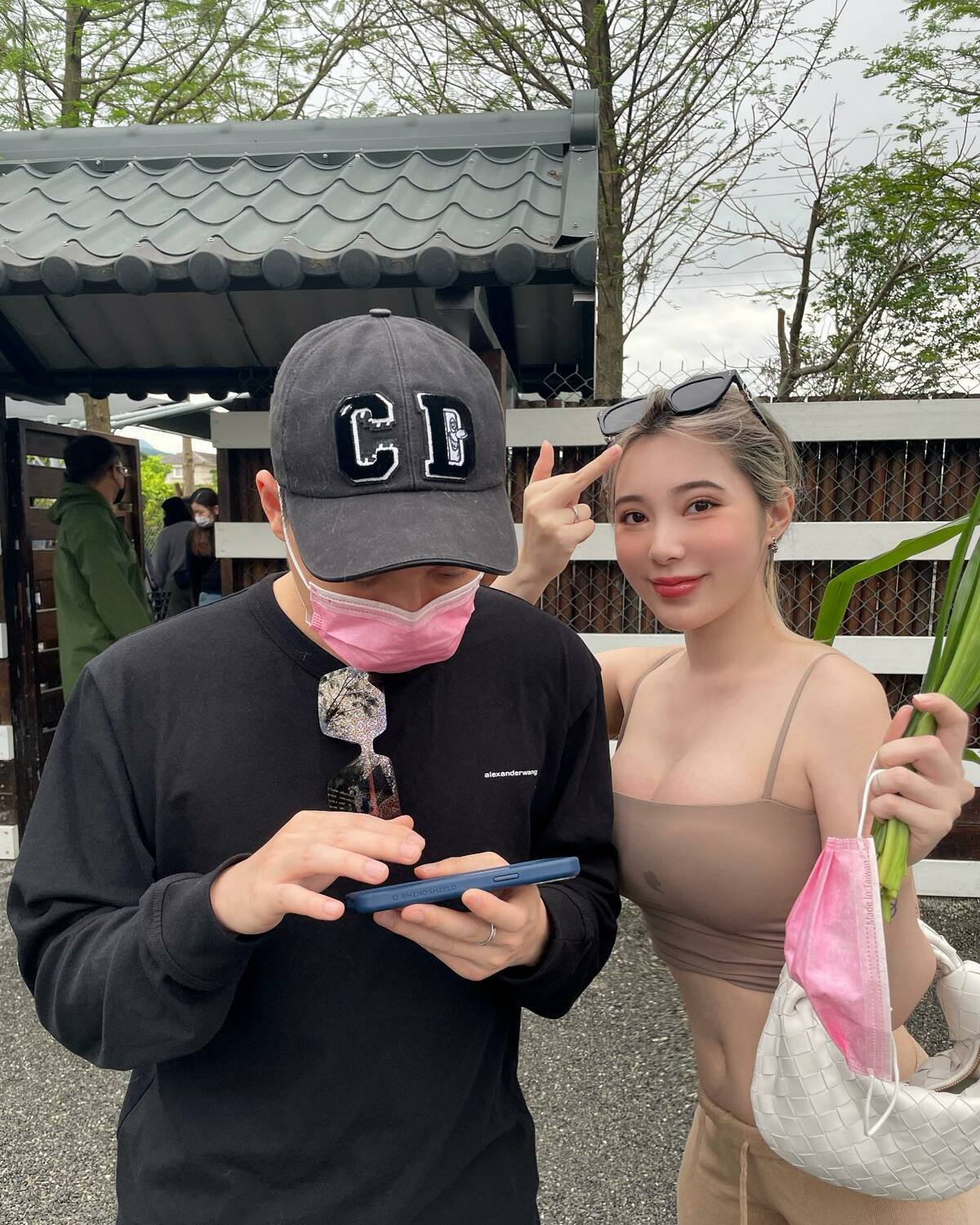 Toyz突然曬出與前女友「奈奈」的出遊照 圖：翻攝自ToyzIG(@ toyzlol)