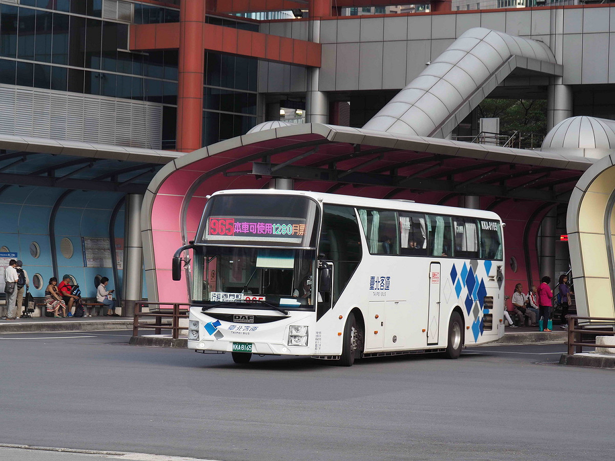 清明連假出遊，台北客運台灣好行965「板橋-九份、金瓜石」將機動增開班次。 圖﹕台北客運提供