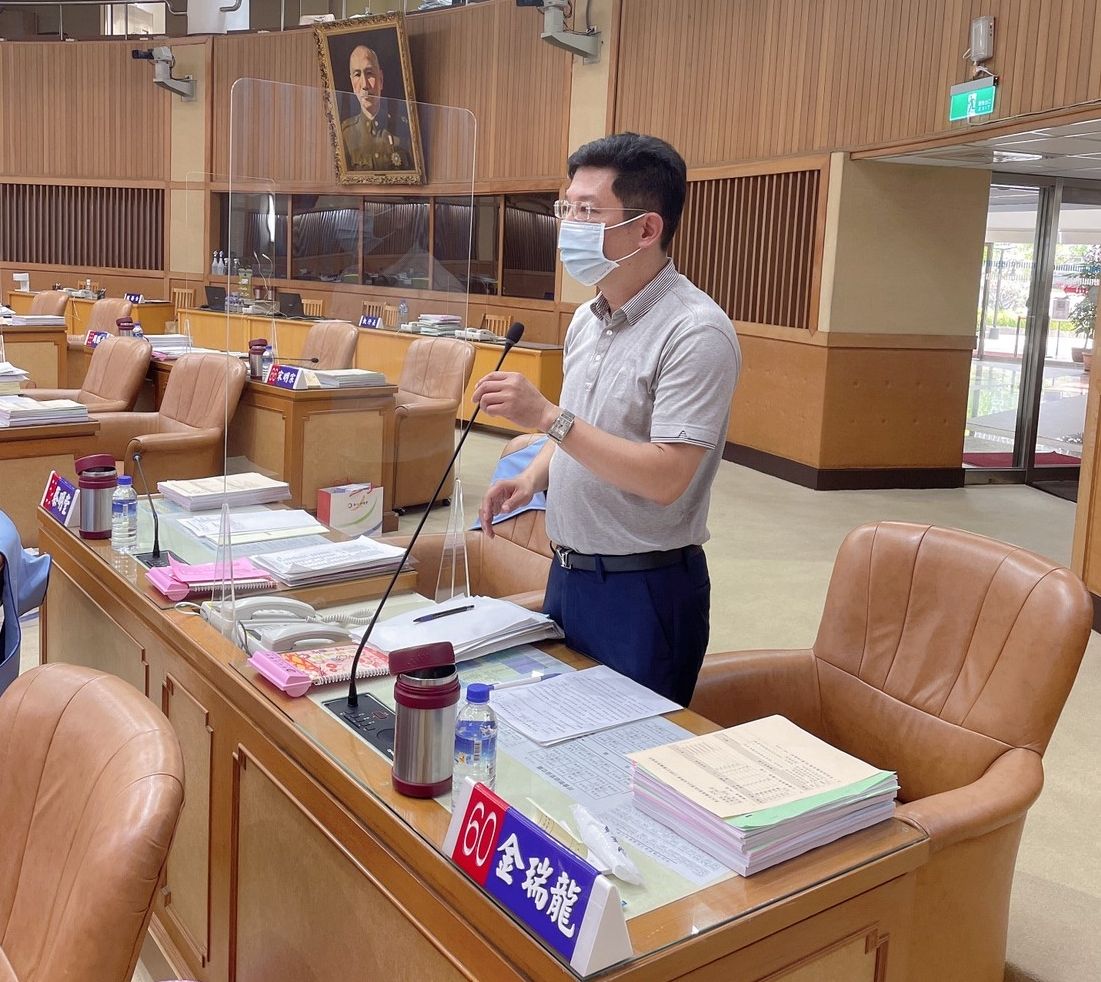 金瑞龍在新北市議會質詢婦幼議題。 圖：金瑞龍服務處提供