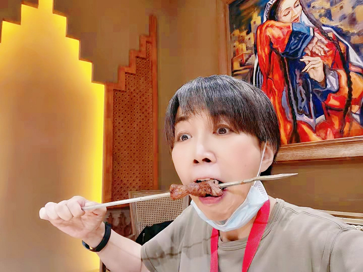 親中名嘴黃智賢近日回台，遭批躲中國疫情。 圖：擷取自黃智賢世界粉專（資料照）