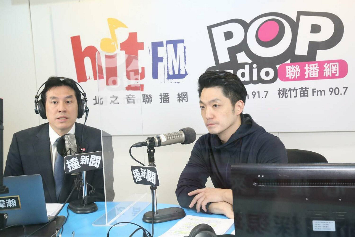 國民黨立委蔣萬安接受黃暐瀚專訪。 圖：《POP撞新聞提供》