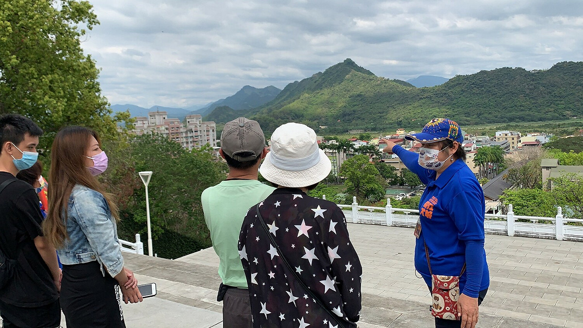 旗山文史導覽依山勢而建的鼓山公園。 圖:高雄市觀光局提供