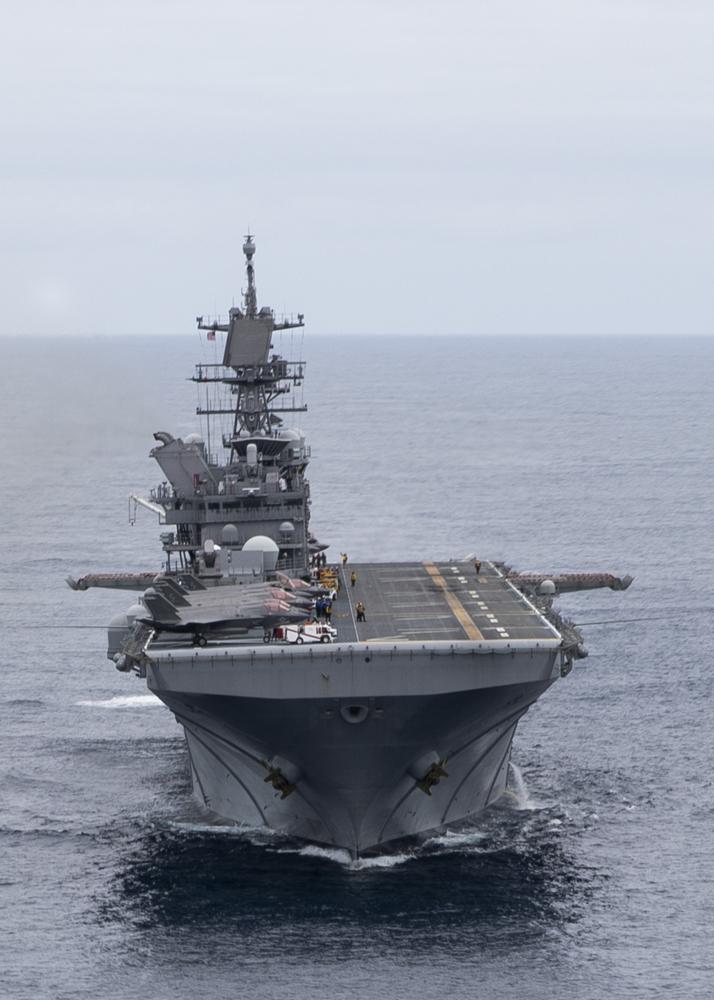 美國海軍「美利堅級」兩棲突擊艦「的黎波里號(LHA-7)」進行「閃電航母」概念驗證。 圖：翻攝U.S. 3rd Fleet推特(資料照片)