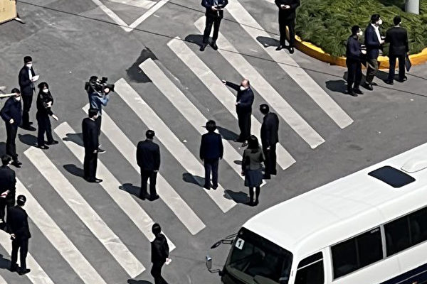 中國國務院副總理孫春蘭近日在上海社區視察時遭遇市民大喊「沒菜吃了」。 圖 : 影片截圖