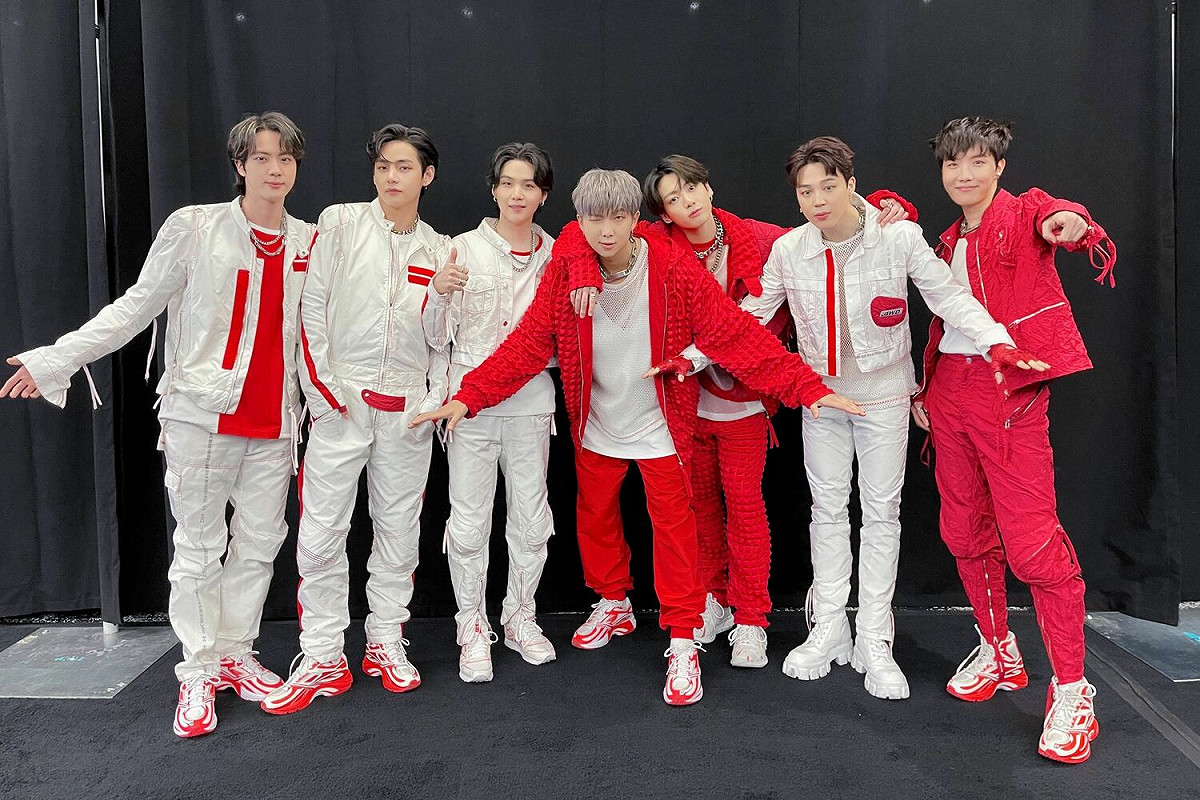 防彈少年團BTS面臨兵役問題。 圖：翻攝自BTS推特
