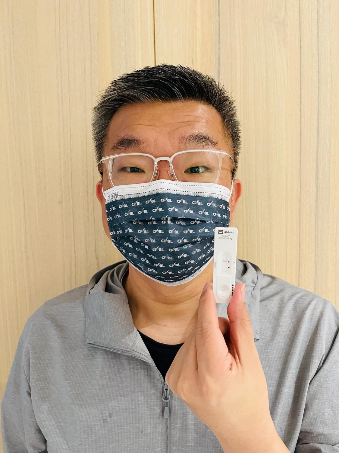 蔡其昌出示快篩結果為陰性。 蔡其昌/提供