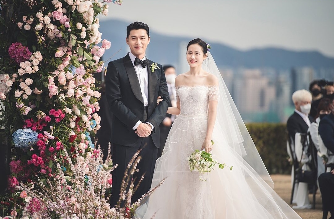 經紀公司公開玄彬、孫藝真當天婚禮的高清照片。 圖：翻攝自IG/vast.ent