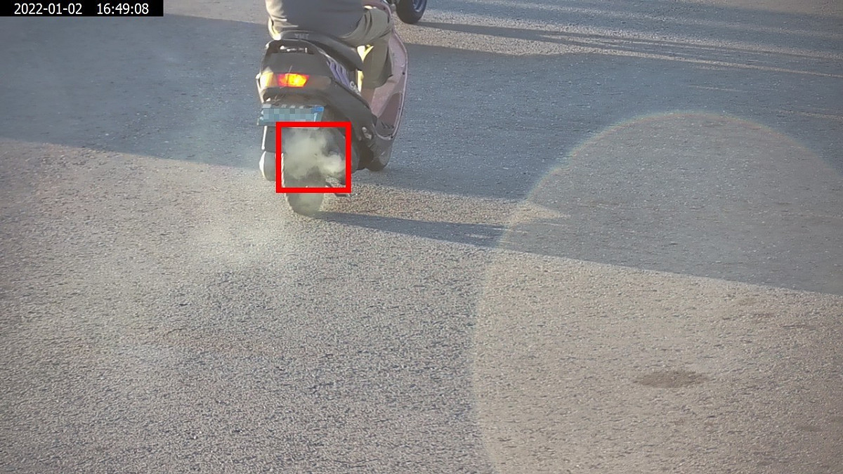 人工智慧自動標定車輛黑煙。