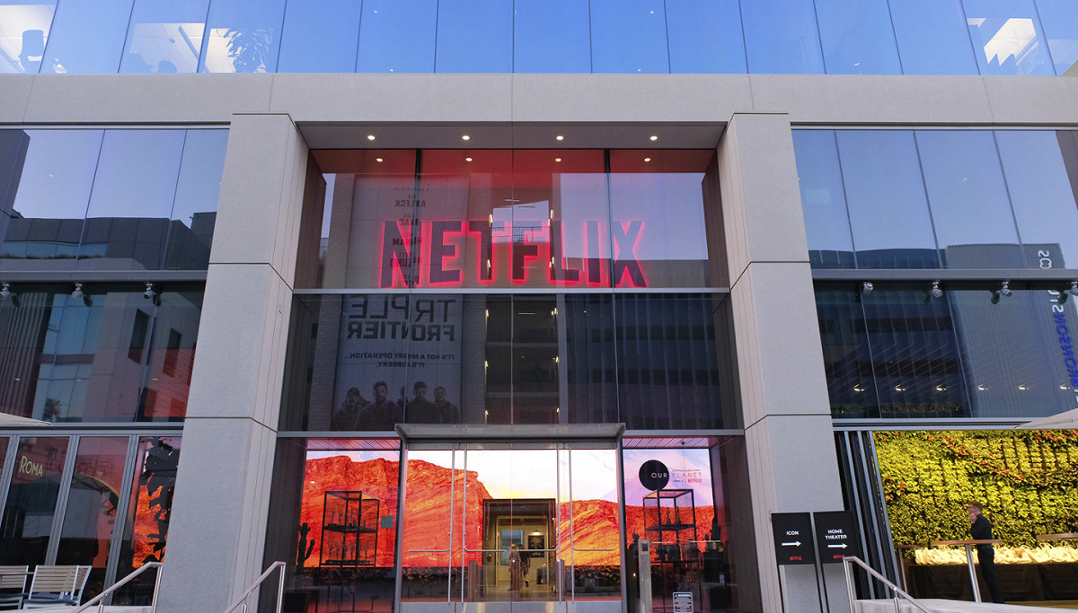 Netflix共同執行長Ted Serandos宣佈未來推出低價、附帶廣告的訂閱方案。