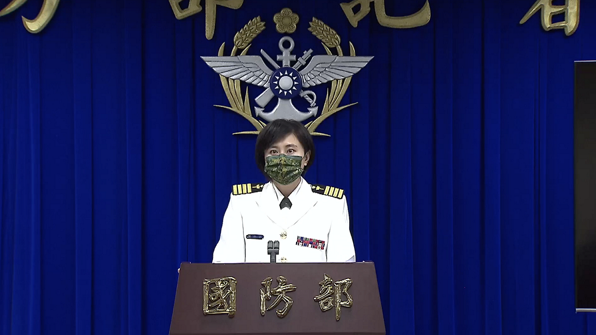 國軍疫情指揮中心主任陳怡蓉。 圖：翻攝自國防部發言人 臉書