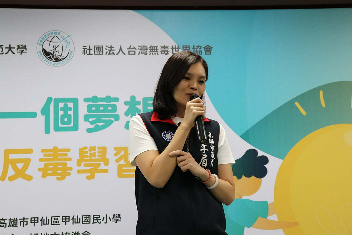 國民黨高雄市議員李眉蓁參與高雄市長補選時，爆出論文抄襲醜聞，政治生涯就此大受影響。 圖：翻攝自李眉蓁臉書