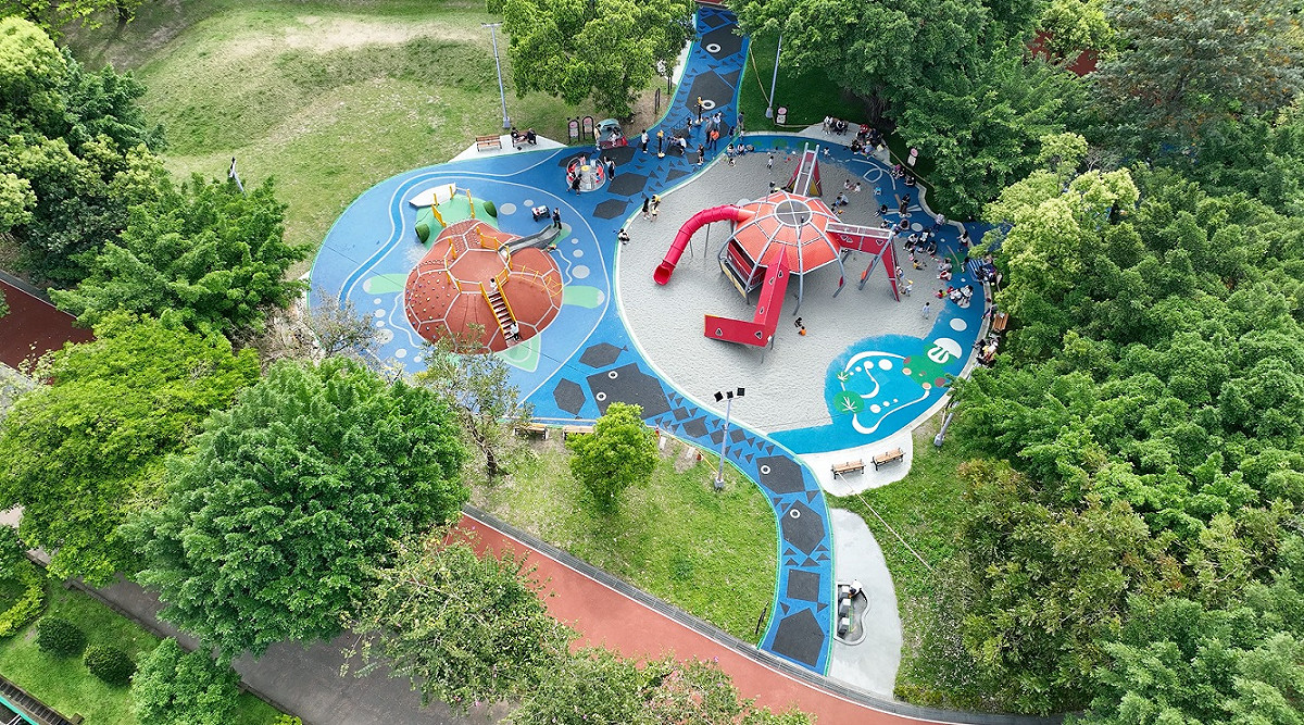 全齡特色共融遊戲場-板橋環河公園。 圖：新北市農業局景觀處提供