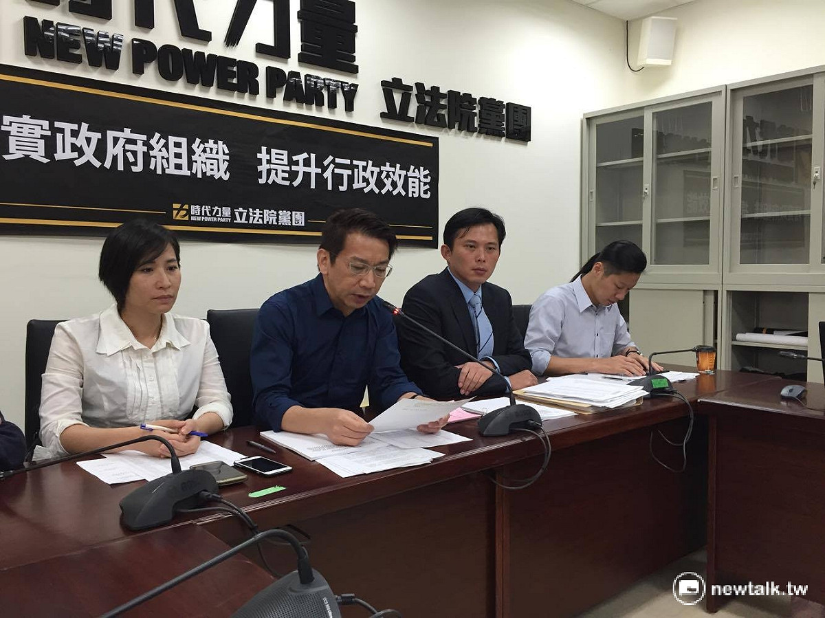 時代力量黨團10日召開記者會表示，針對世界衛生大會(WHA)邀函爭議，將於10日程序委員會提案，要求立院發表共同聲明。 圖：鄭佑漢/攝