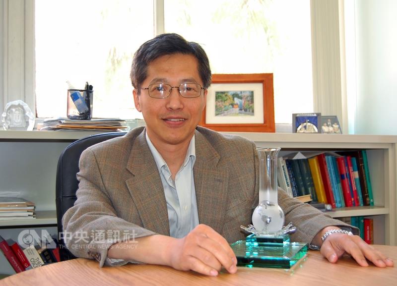 中研院士廖俊智13日表示，「中研院長代表全國最高學術機構，其合法性不容有任何模糊空間，盼馬總統對於遴選過程的適法與有效性做明確指示。」 圖：中央社資料照片