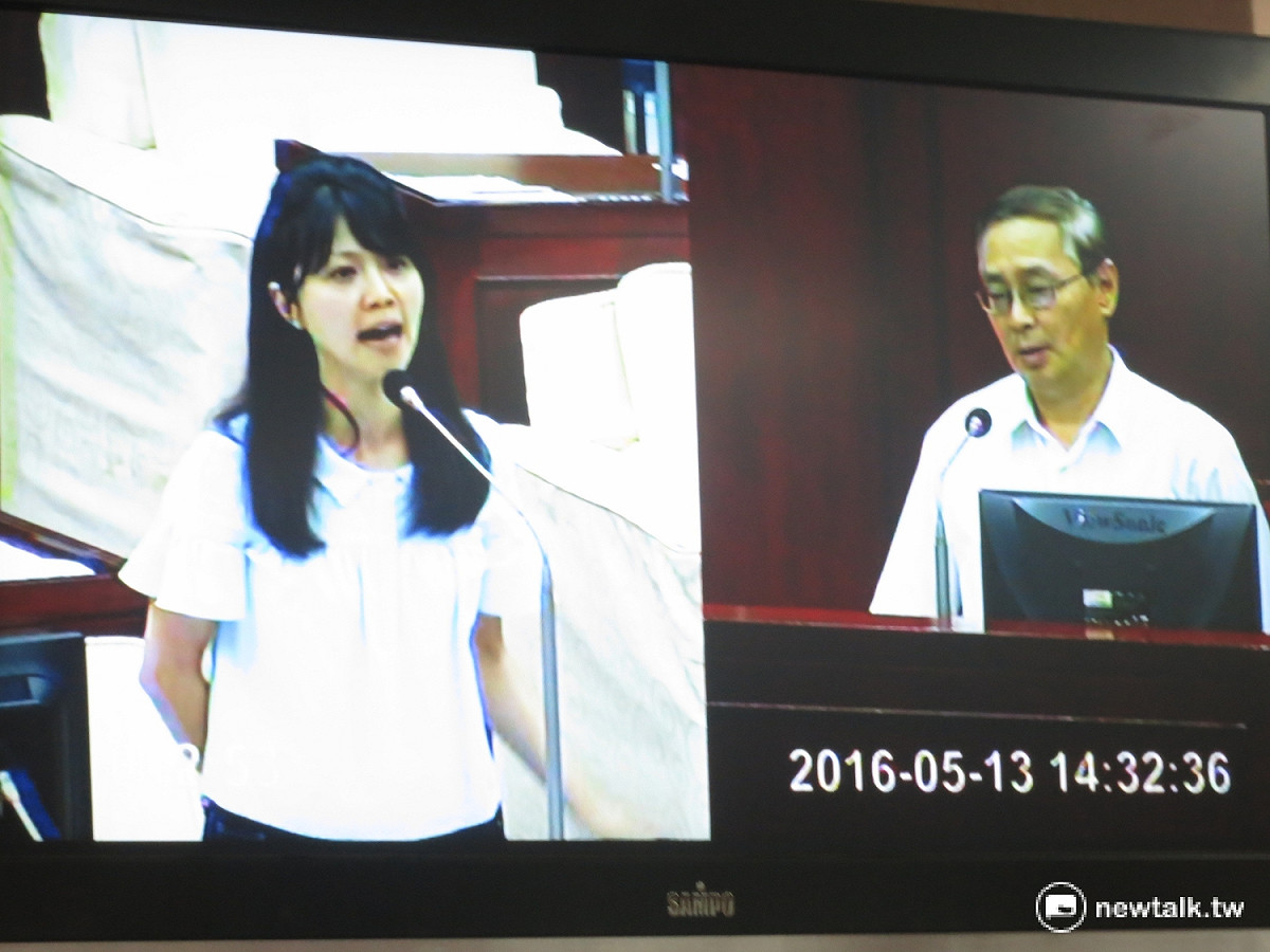 民進黨市議員高嘉瑜批評，研考會竟沒針對市長柯文哲民調下滑原因分析。 圖：呂佳峻/攝