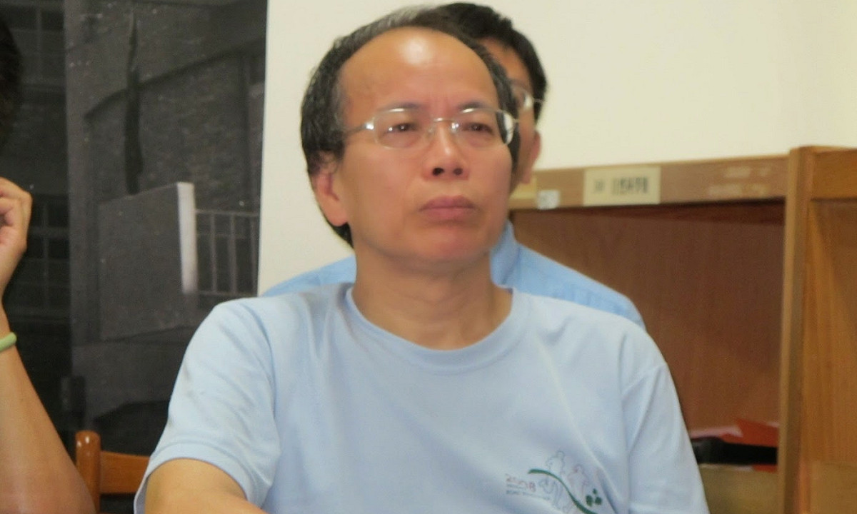 準政務委員張景森15日表示，自己不會走假掰風，也不希望只待在同溫層，因此只好關臉書了。 圖片來源：新頭殼資料照片