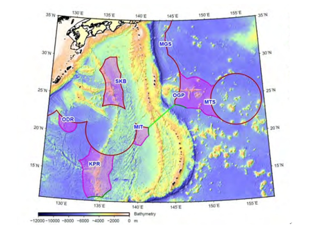 日本2008年向CLCS所提的外部大陸礁層提案，運用了沖之鳥作為劃定200浬界限，再分別往北、往東與往南主張3塊超越200浬的外部大陸礁層。 圖：翻攝自CLCS 2012年4月19日就日本提案最終報告
