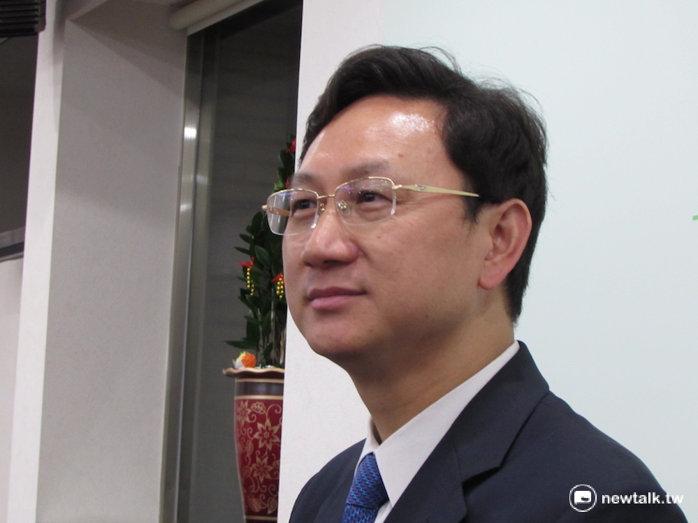 行政院發言人童振源31日表示，尊重立法院運作，但是對於林全無法上台，向全民報告說明美豬議題，感到遺憾。 圖：邱珮文/攝