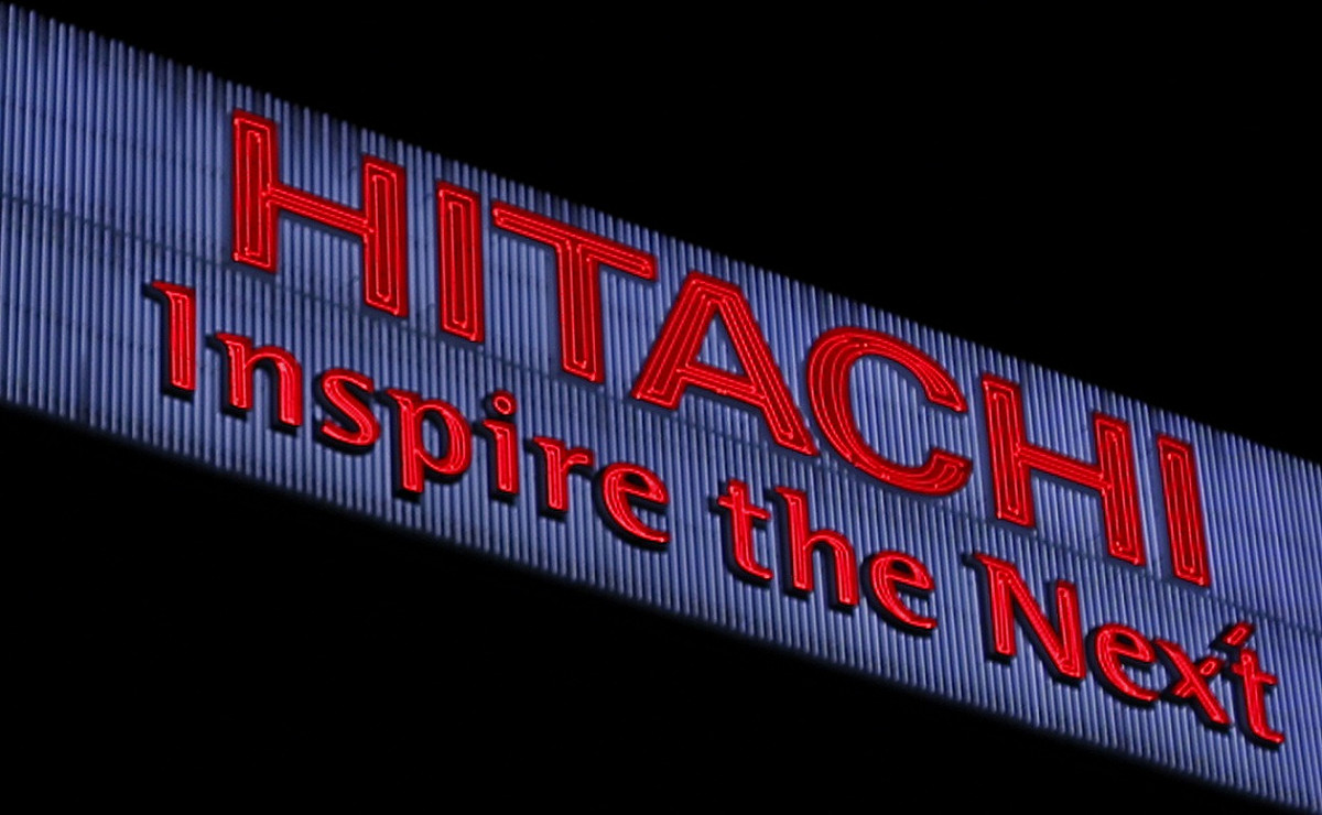 日本企業「日立製作所」（HITACHI）2日公開人工智慧（AI）技術，能夠支援企業收購、拓展新業務等企業在經營上困難的決策判斷。 圖：達志影像/路透社