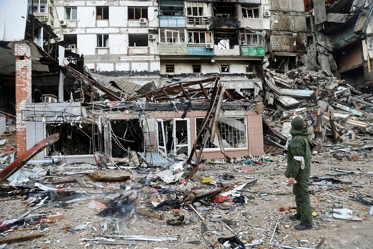 烏克蘭戰略港都城市馬里烏波爾（Mariupol）遭俄軍攻擊後滿目瘡痍，不少烏軍和平民喪生。 圖 : 達志影像/美聯社（資料照片）