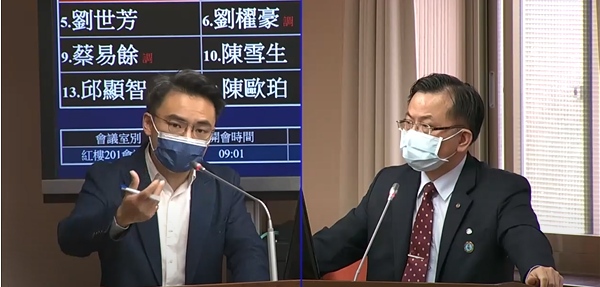 洪孟楷14日在立法院交通委員會質詢國家通訊傳播委員會（NCC）主委陳耀祥。 圖：截自立法院IVOD直播