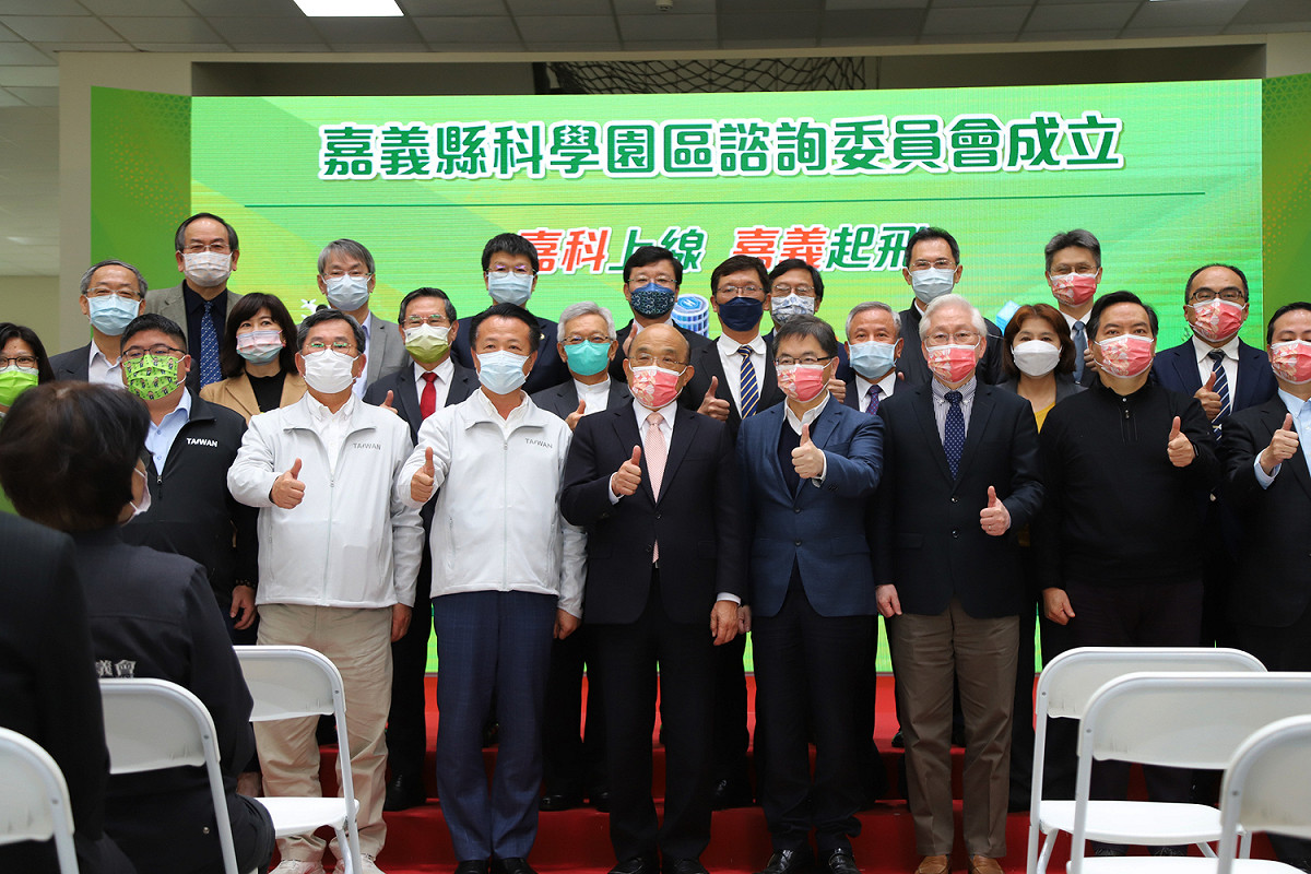 行政院長蘇貞昌宣佈嘉義科學園區設在嘉義縣太保市，讓翁章梁團隊士氣大振。 圖：嘉義縣政府/提供