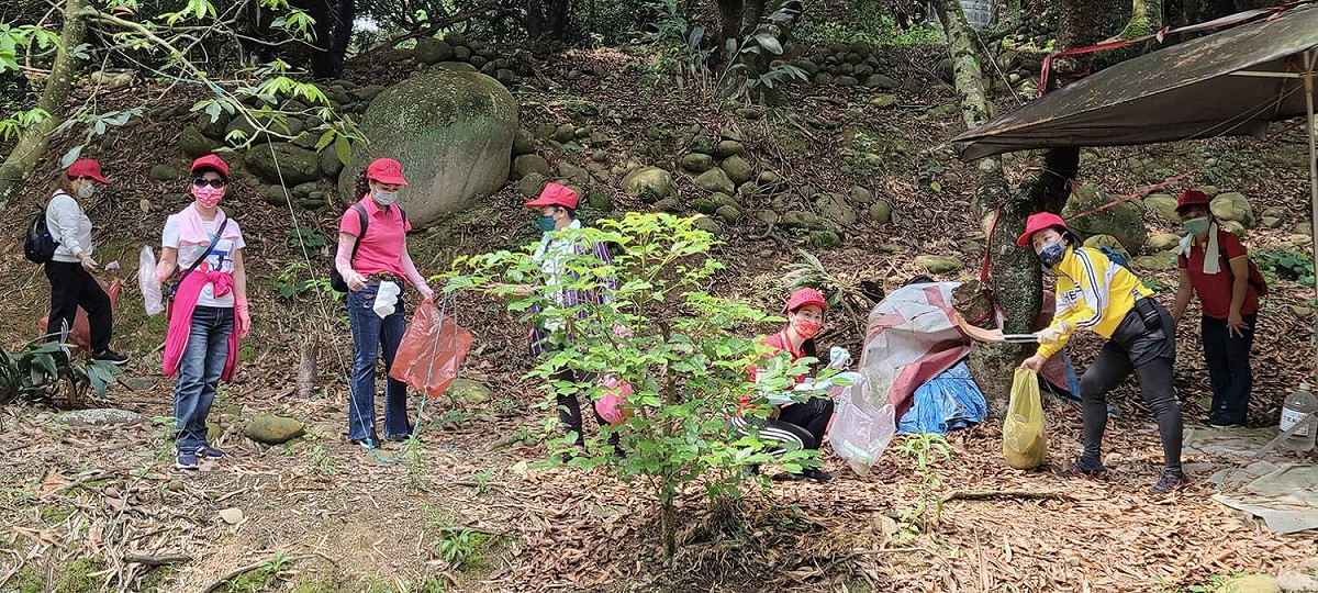 台灣勞工大聯盟總工會舉辦「愛台中-淨山活動」。 圖：台灣勞工大聯盟總工會/提供