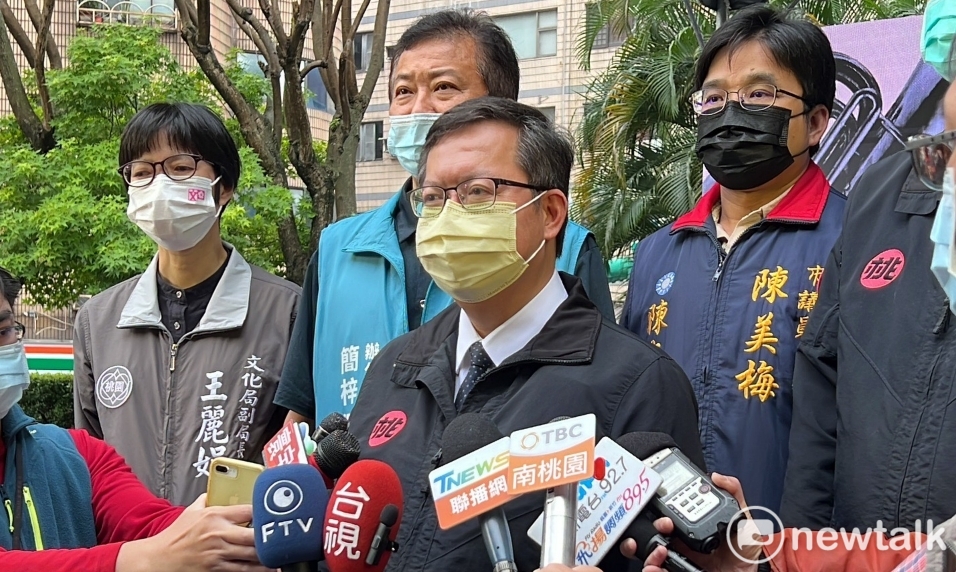 鄭文燦證實桃園警員群聚感染，有16人PCR陽性確診。 圖：林昀真/攝