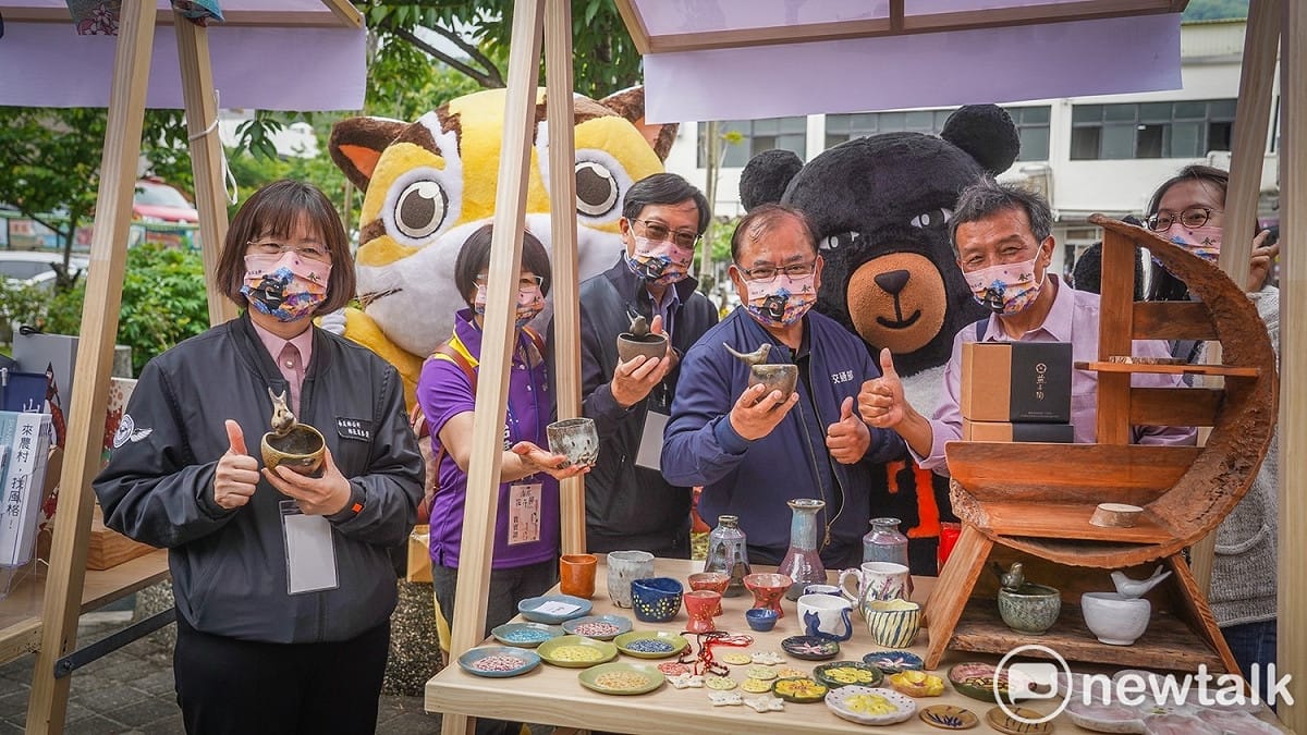 南庄花卉節結合市集，吸引遊客體驗客庄文化。