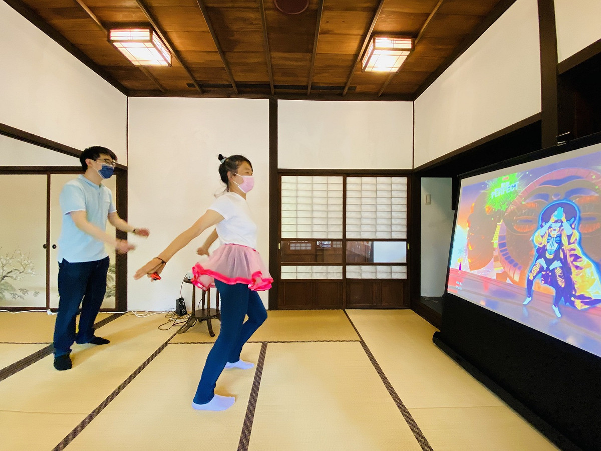 活動預計4/25（一）12時在淡古官網免費開放報名，限量10組，每組需2人共舞，1人代表報名即可，歡迎有興趣的人報名參加。