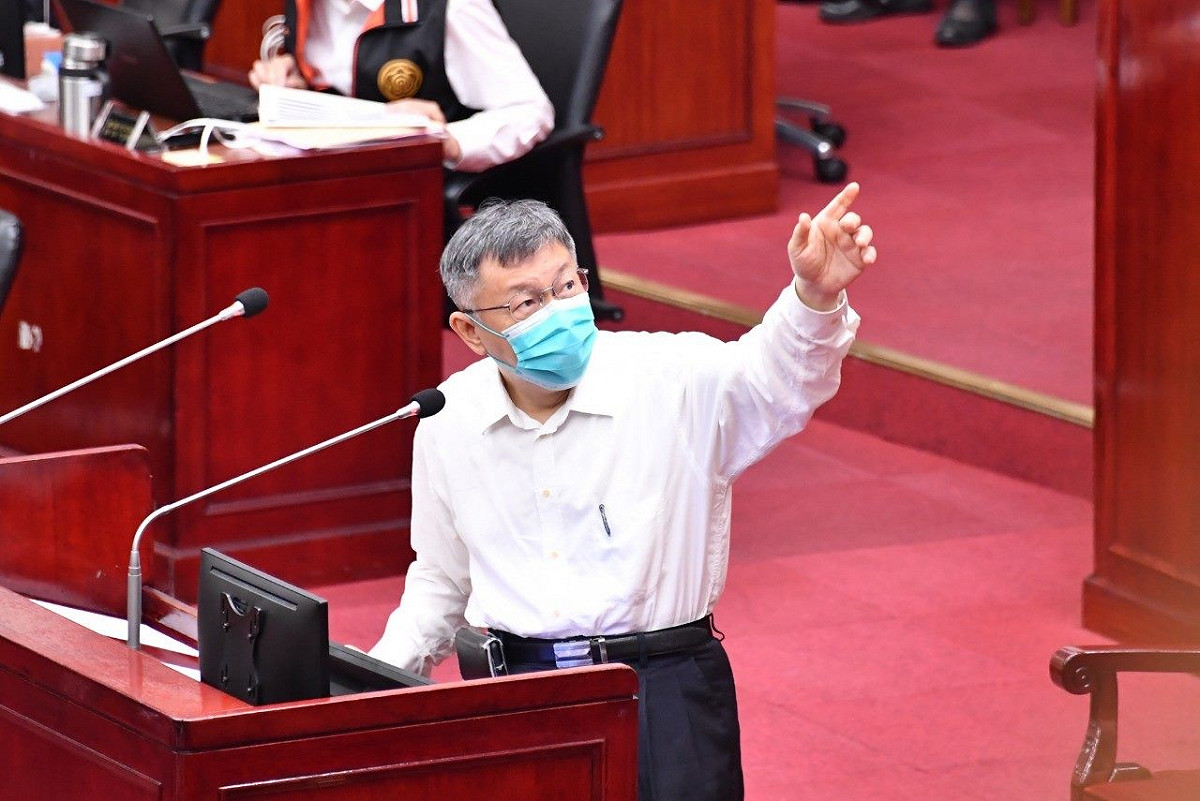 台北市長柯文哲今天赴議會進行專案報告。 圖：台北市政府提供