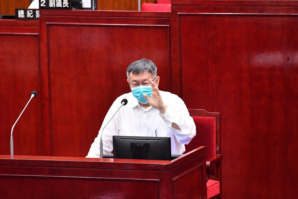 台北市長柯文哲對「到府採檢」一事做善意的解釋，「就是周玉蔻和醫生有私人交情，算是好朋友願意幫忙她做一個比較好的服務，這件事就這樣結束了」。 圖：台北市政府提供