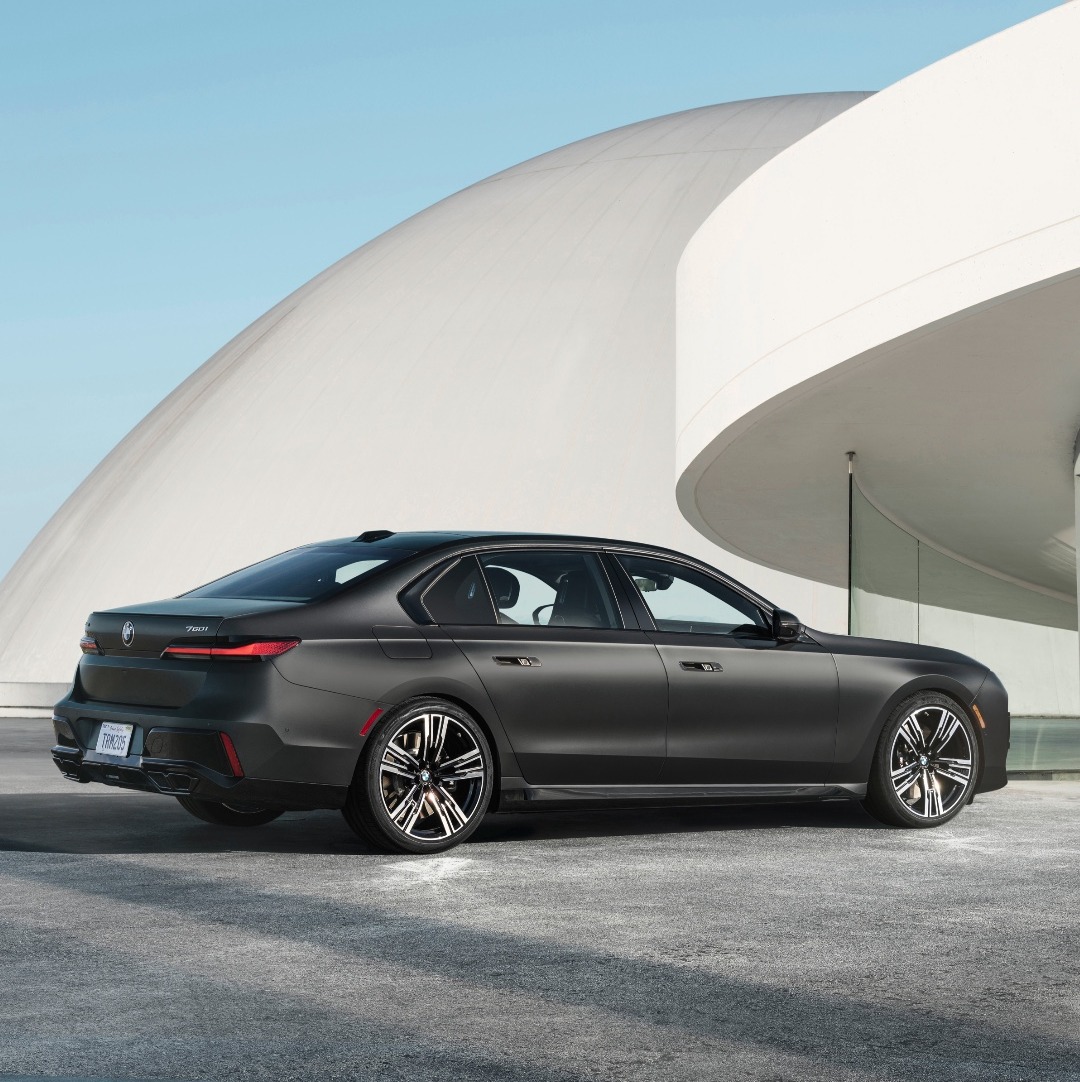 受到高能源價格的影響，BMW、巴斯夫化學公司等大型德國跨國企業有意將工廠遷往中國或者美國投資(圖為BMW汽車) 圖：取自BMW官網
