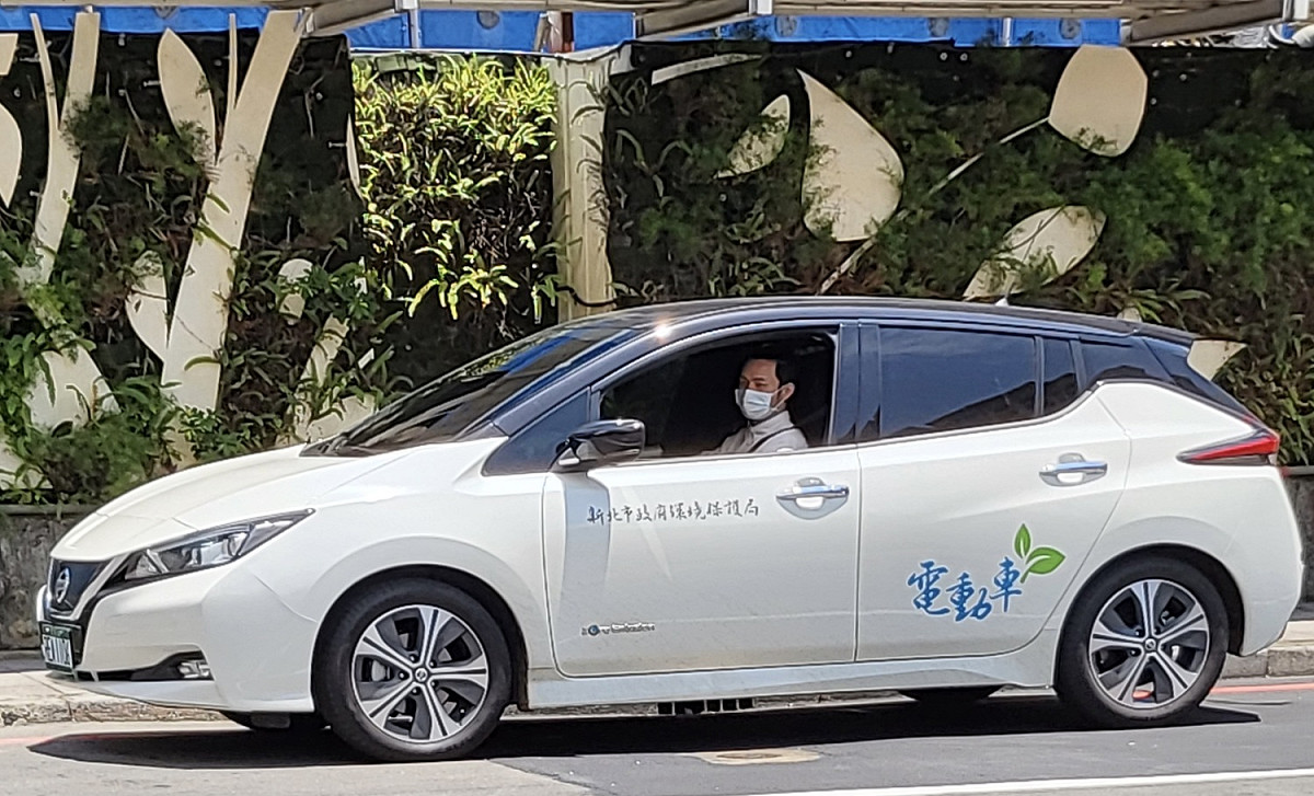 向淨零碳目標邁進 新北市府公務汽機車2035年全數電動化