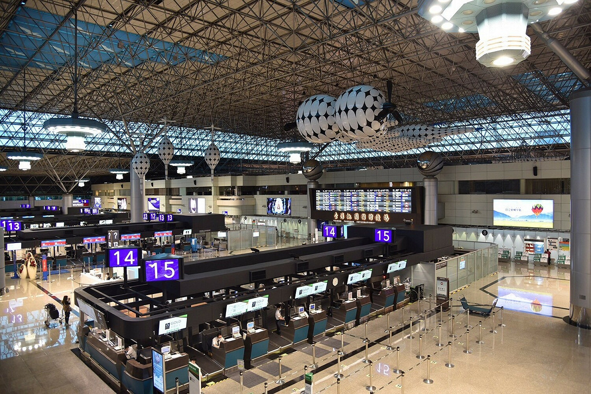 近來台灣人前往柬埔寨、緬甸打工遭詐騙事件頻傳（示意圖／桃機第二航廈）。 圖：翻攝自桃園國際機場臉書（資料照）