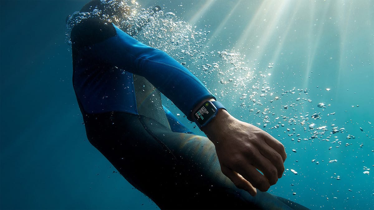 外界推測蘋果有可能推出搭載衛星通訊功能的Apple Watch，最快會在2023年登場。 圖：取自蘋果官網