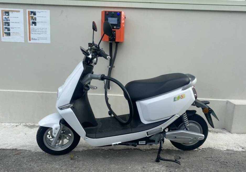 電動機車快充式充電樁。 圖：凱勝綠能提供