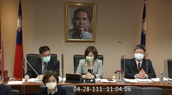 立法院衛環委員會今天召開氣候法修法草案公聽會。