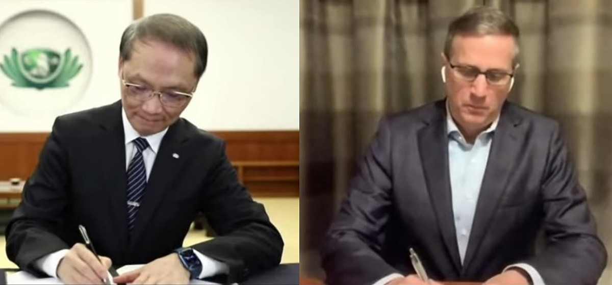 慈濟與聯合國兒童基金會簽署合作備忘錄，由慈濟慈善事業基金會執行長顏博文(左)、聯合國兒童基金會美國辦事處執行長Michael Nyenhuis(右)代表簽訂。 圖：慈濟基金會/提供