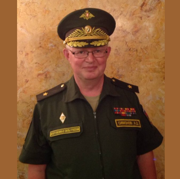 俄軍參謀長西蒙諾夫、電子戰部隊高級領導人（Andrei Simonov）傳聞因被美方提供的情報而遭到烏軍狙殺。 圖：翻攝自MariuszCielma 推特