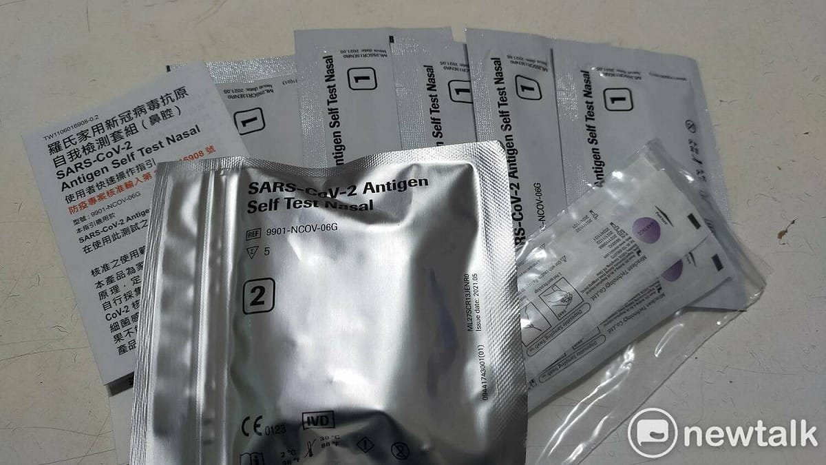 桃園市政府秘書處庫存快篩試劑逾4萬劑，市府說明是為緊急防疫使用。 圖：林昀真/攝(資料照片)