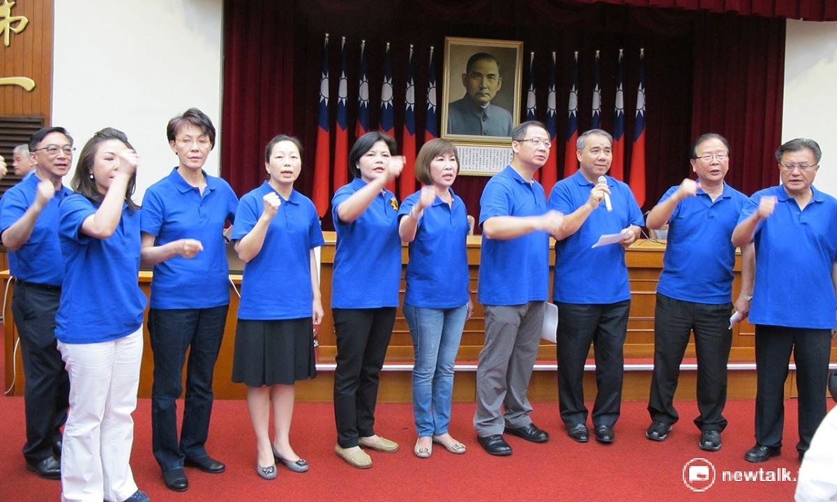 《不當黨產處理條例》8日議事錄確認後，國民黨立委痛批綠色暴力、綠色恐怖。 圖：林朝億/攝