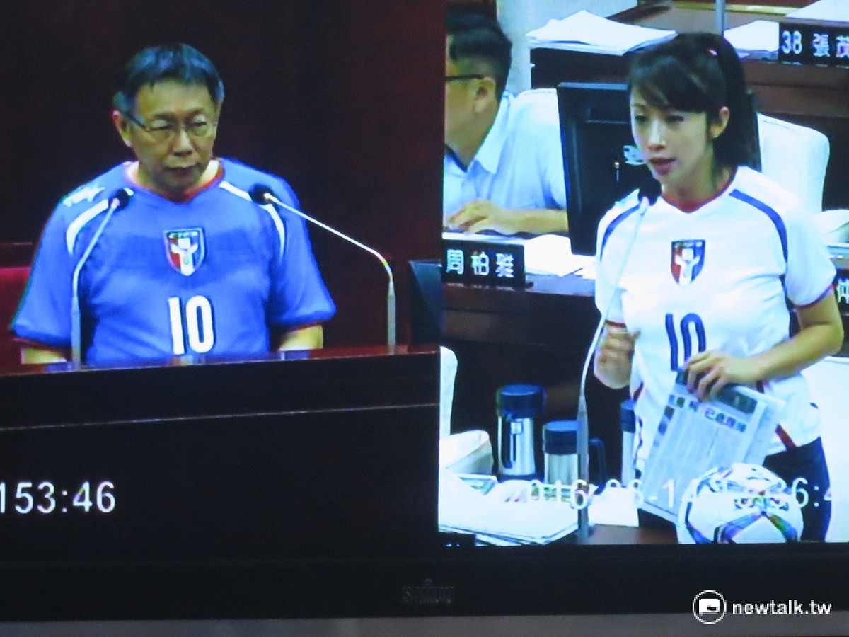 台北市長柯文哲14日赴議會進行市政總質詢。 圖：呂佳峻/攝