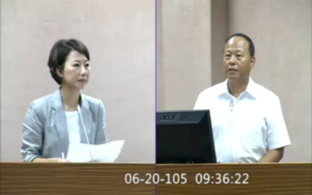 民進黨立委陳亭妃20日在外交及國防委員會針對國軍近日頻傳自殺案件質詢國防部。國防部常務次長柏鴻輝也在會中坦言，「國防部的防處機制確實出了問題」，兩人說到激動處，雙雙哽咽。 圖：翻攝自立法院ivod