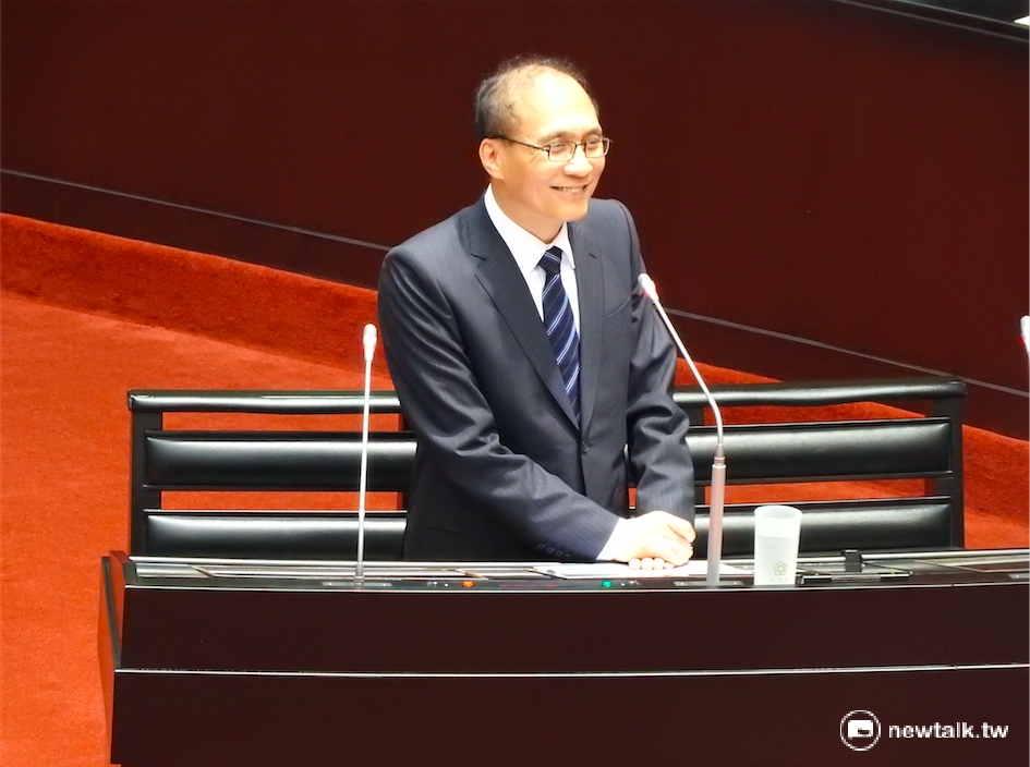 針對勞工7休1政策，行政院長林全將親上火線召開座談會。不過國民黨立委王育敏指出，為何溝通不在政策拍板定案前？批評政府「根本順序完全錯亂」。 圖：新頭殼資料照片