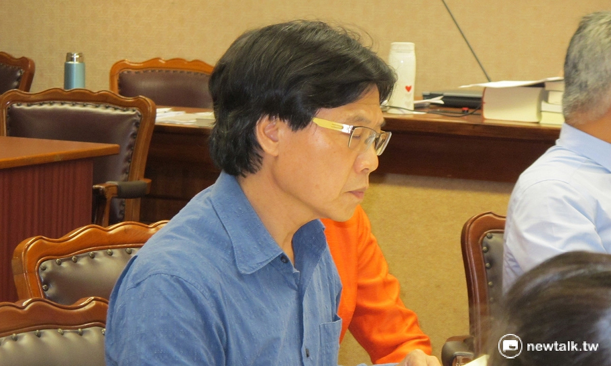 對於反族群歧視法草案，內政部長葉俊榮29日表示，對於言論立法管制在民主國家裡是非常少見的。 圖：林朝億/攝