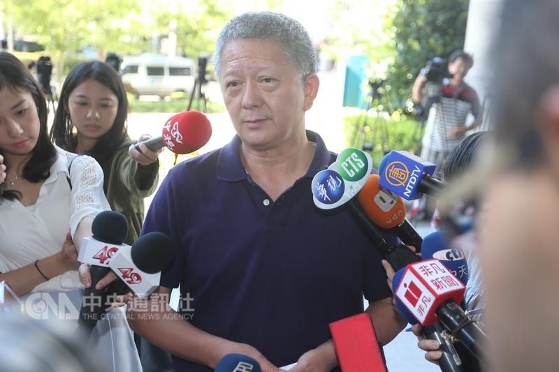 台鐵工會理事長謝勝明5日下午赴交通部與部長賀陳旦會面。 圖：中央社